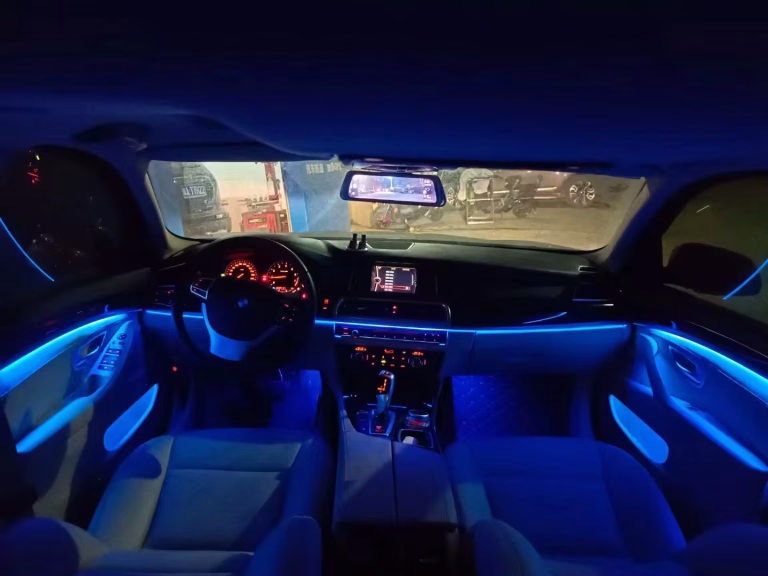 Ambientebeleuchtung für BMW 1er E81 E82 E87 E88 inkl. Einbau