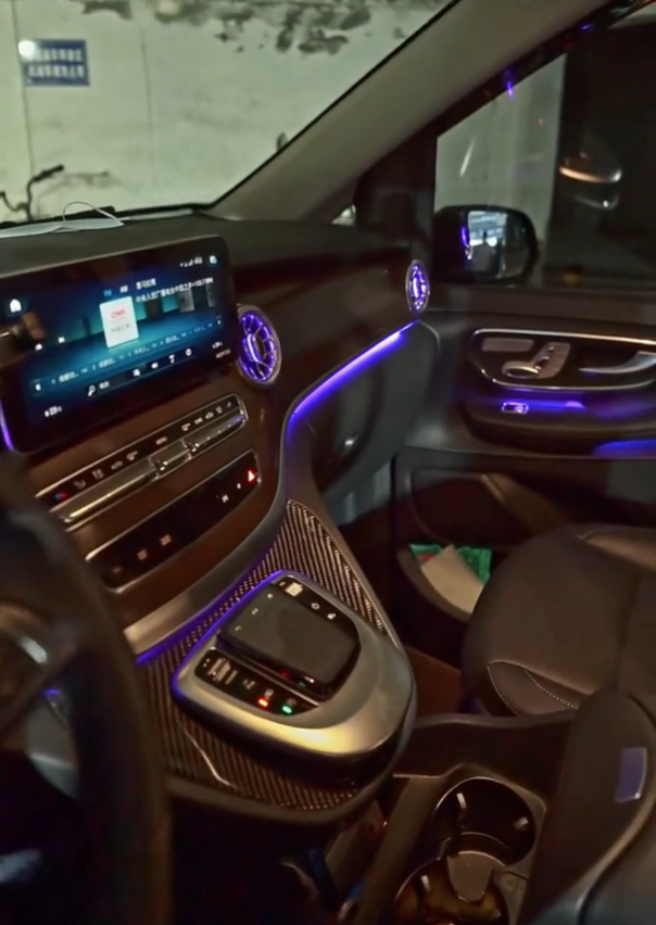 Ambient Beleuchtung Nachrüsten – Mercedes V-Klasse W447, Dynamisches 64-Farben RGB